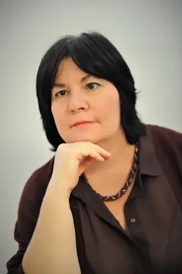 Лара Козлова